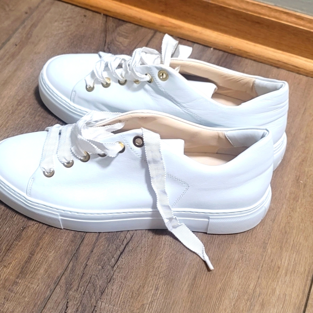 AGL sneakers  size 41